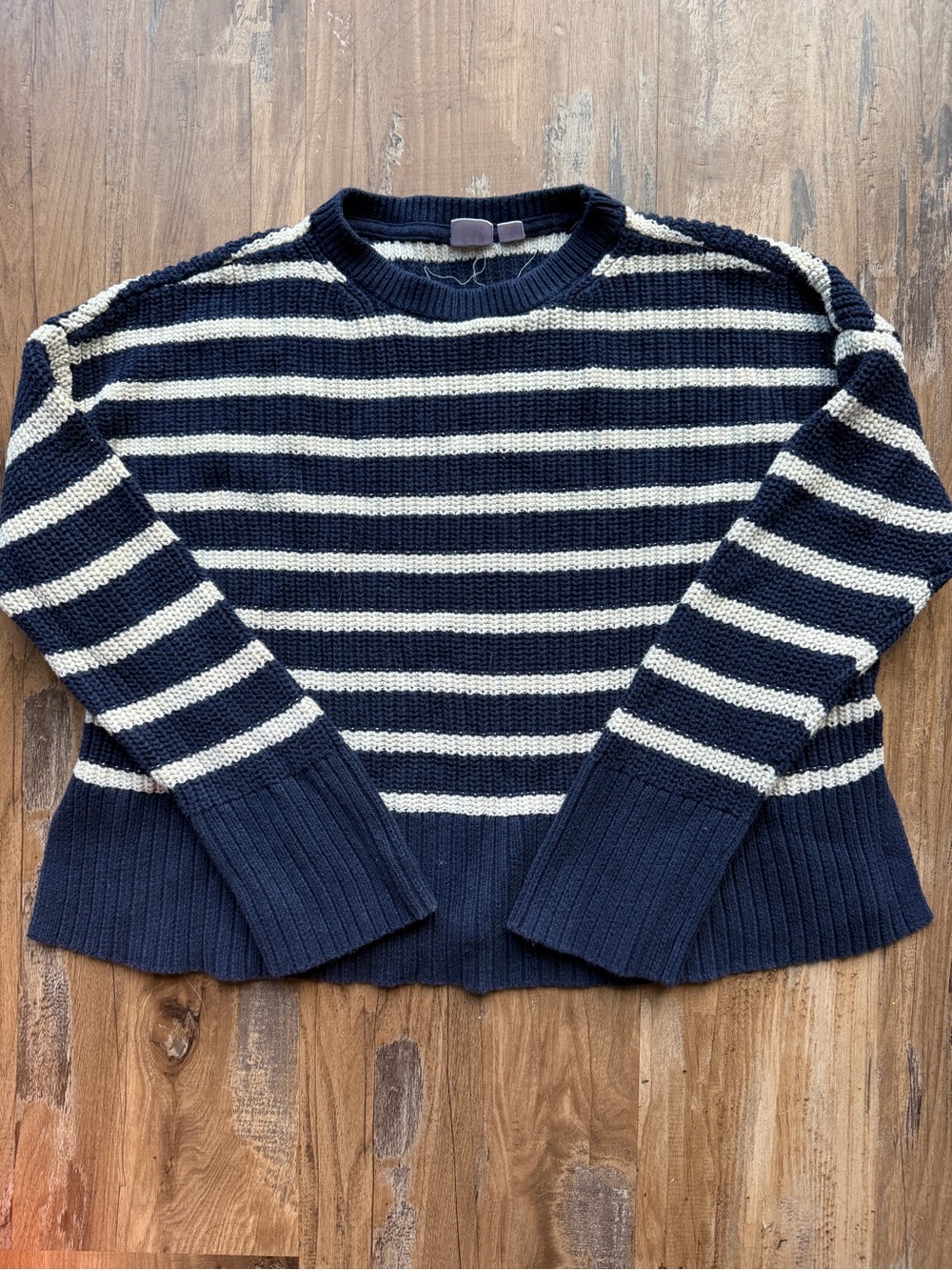 Gap Striped Navy and Cream Crewneck Sweater - kids L 0126